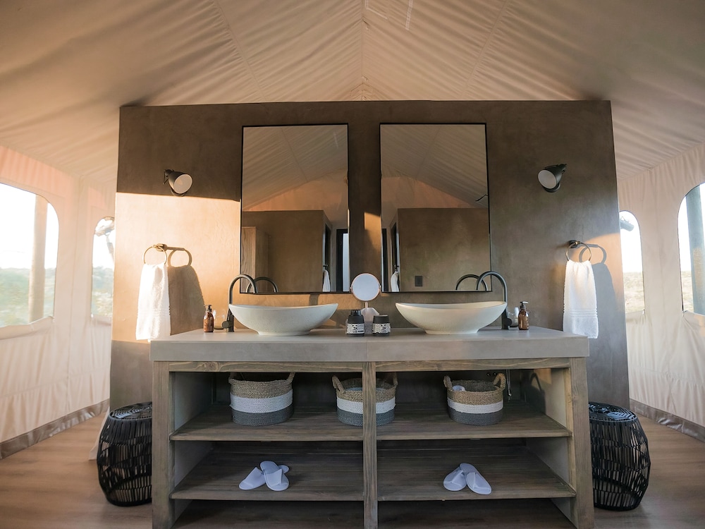 Luxury Tent - Photo 12