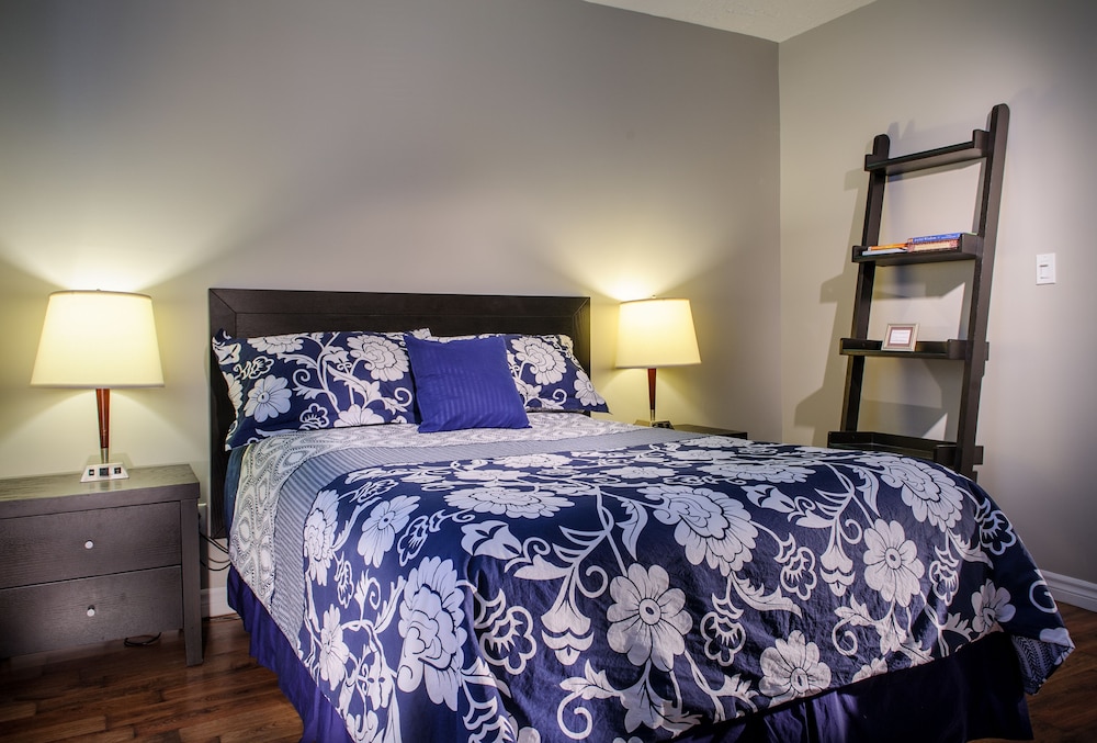 Signature Apartment, 1 Queen Bed, Kitchen photo 1
