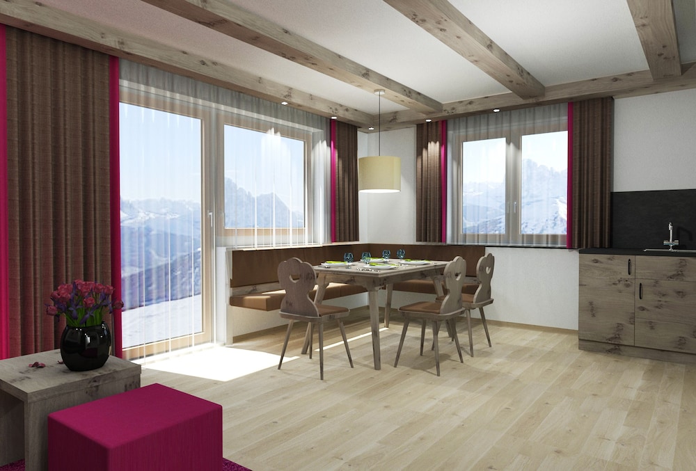 Family Chalet photo 1