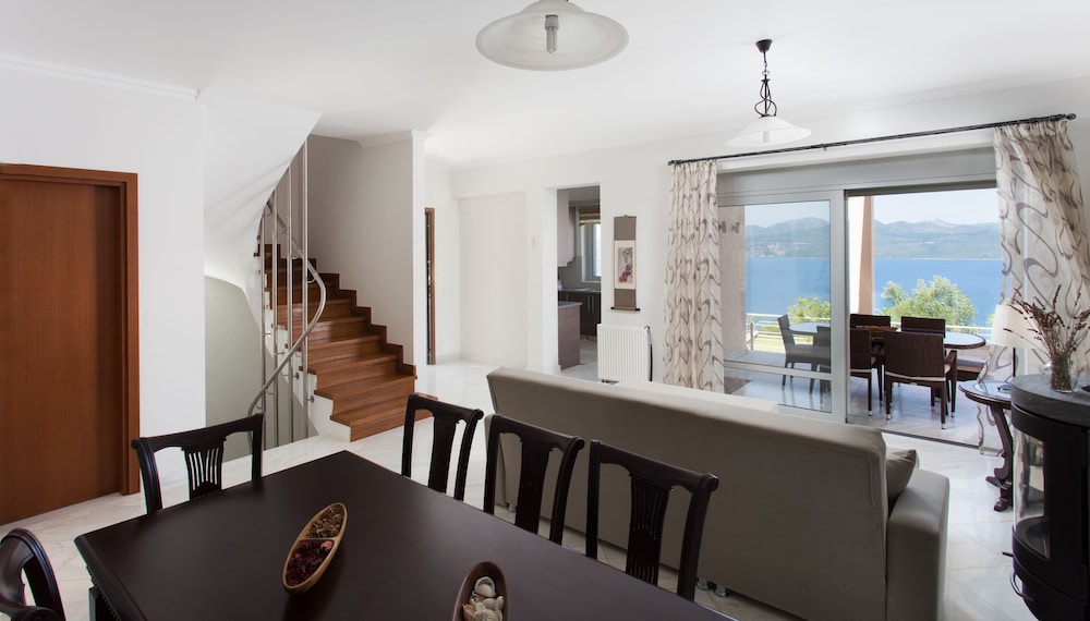 Luxury Villa, 3 Bedrooms, Sea View photo 1
