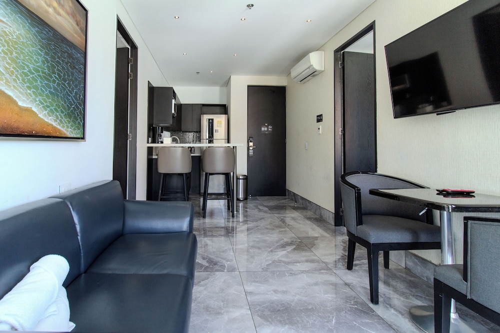 2-Bedroom apartment with hot tub on the balcony - Photo 8