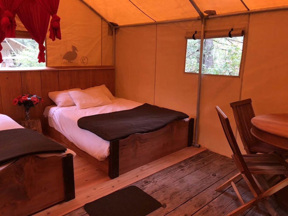 Family Tent, 2 Double Beds, Balcony photo 2
