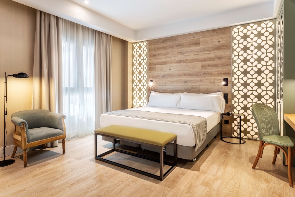 Deluxe Room (Spa Access) - Photo 1