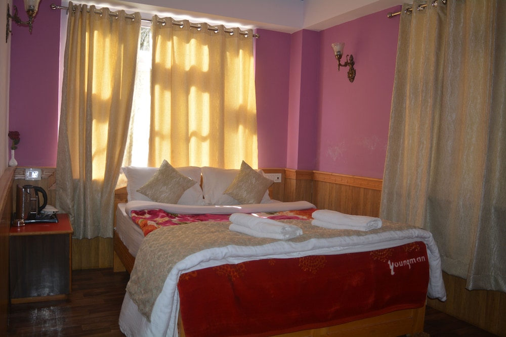 Deluxe Double Room photo 3
