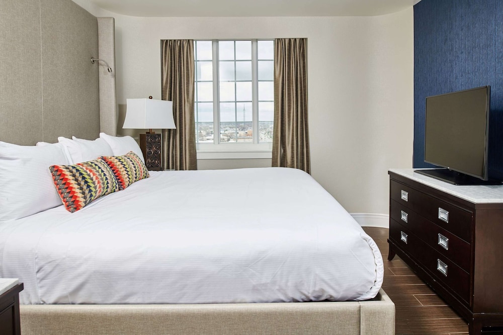 Presidential Suite, 2 Bedrooms photo 2