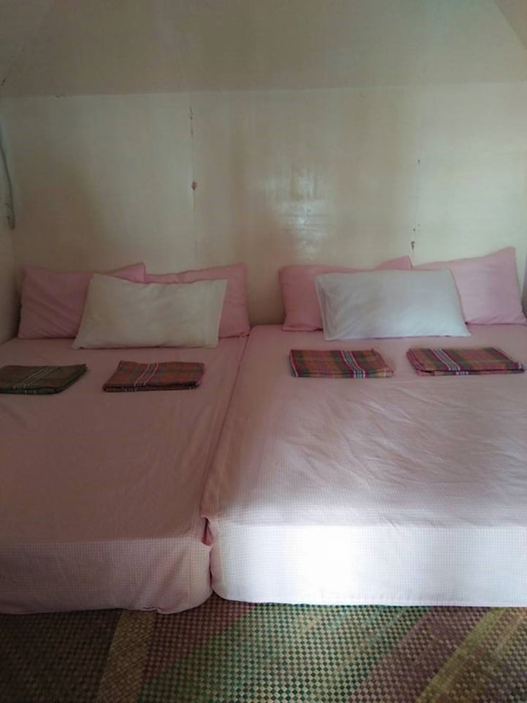 Quadruple Room, Shared Bathroom (Room 4) photo 3