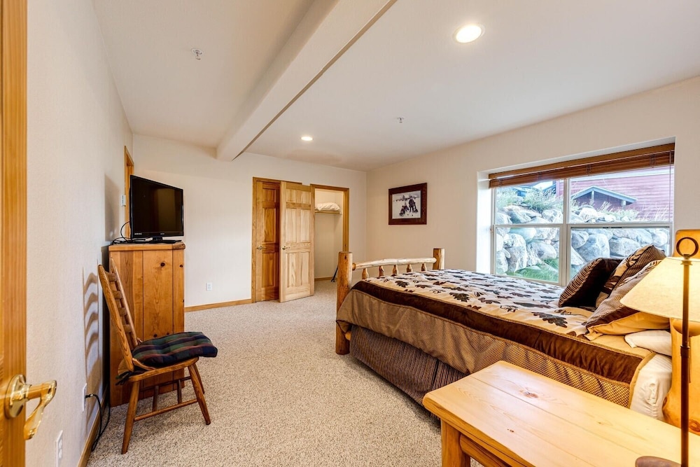 Townhome, 4 Bedrooms photo 1