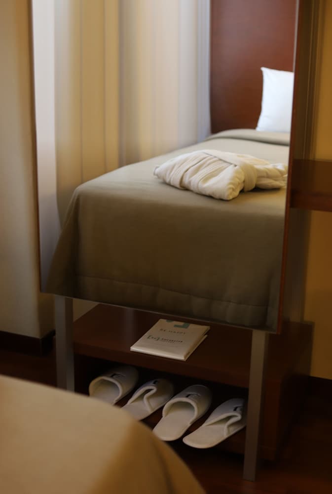 Standard Twin Room photo 3