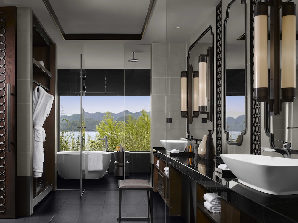Exclusive House, Lake View photo 3