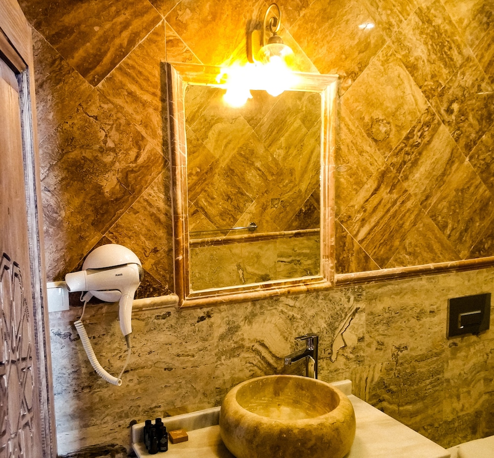 Classic Room - Photo 13
