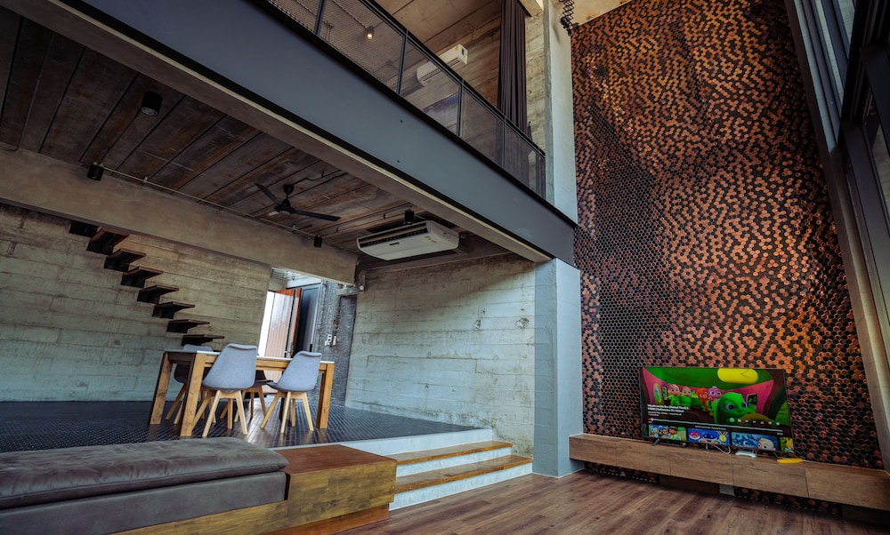 Exclusive Duplex - Photo 7