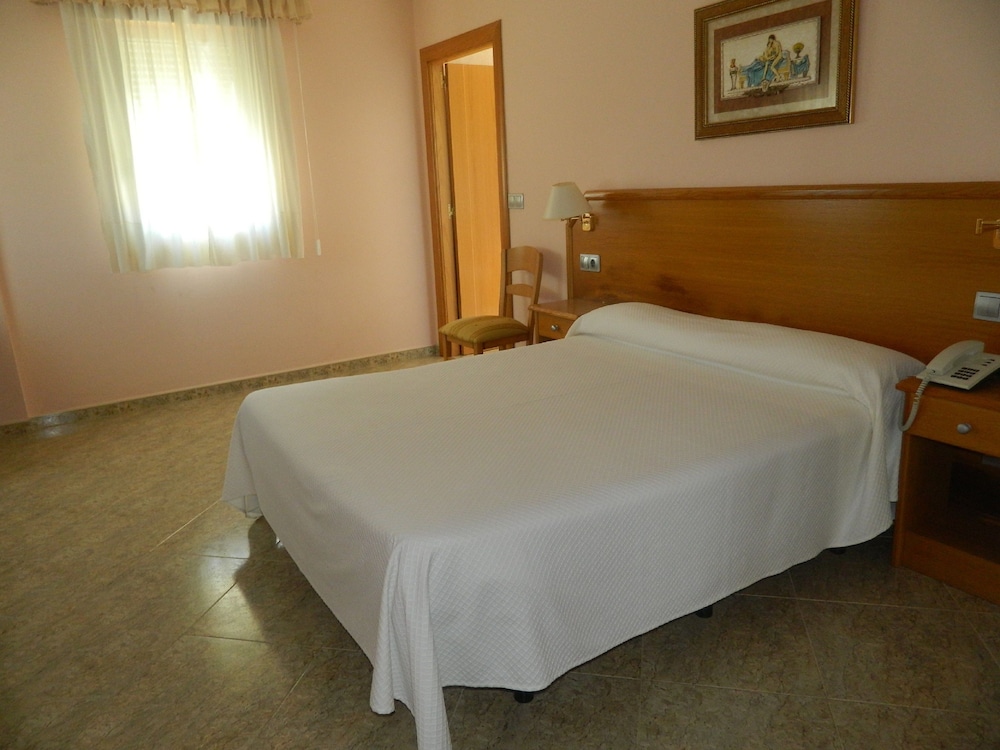 Standard Twin Room photo 2