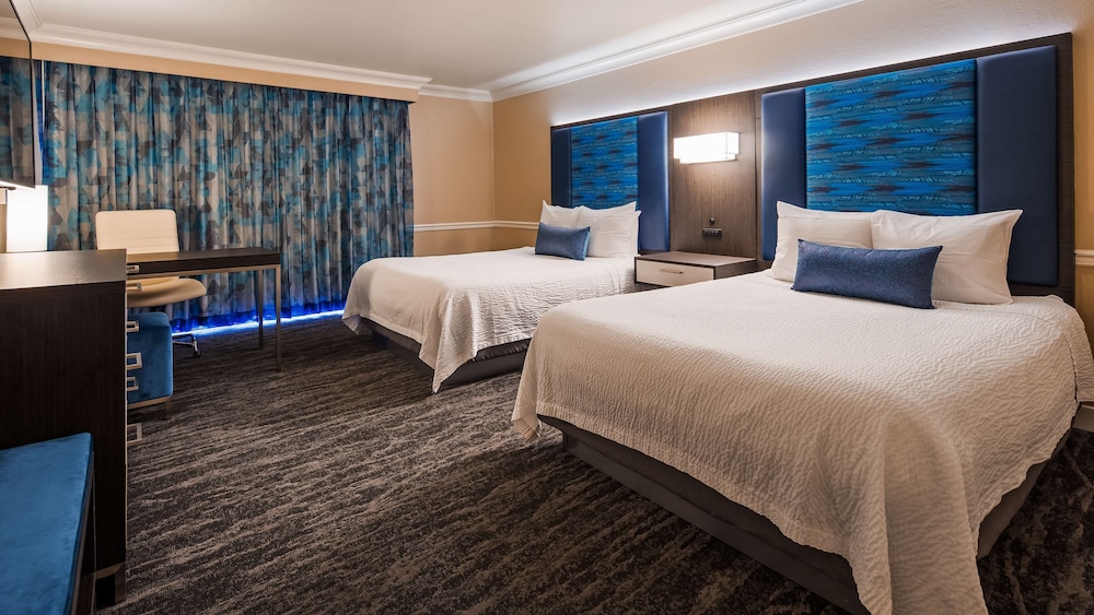Standard Room, 2 Queen Beds, Accessible, Bathtub photo 3