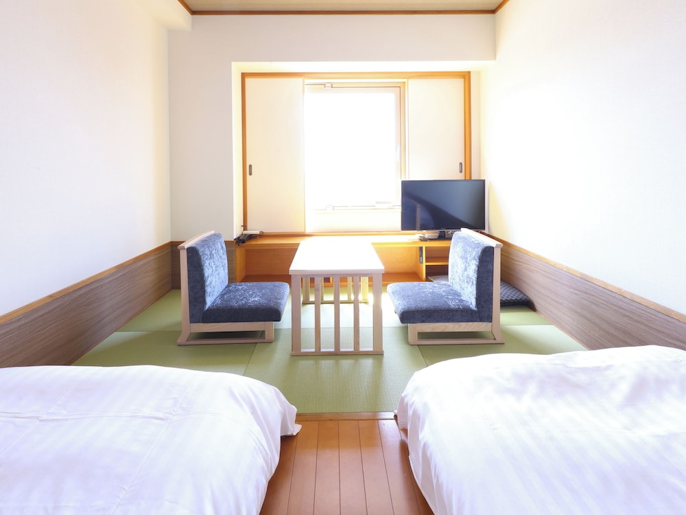 Moderate Japanese Twin Room, Non Smoking (21.8sqm) - Photo 1