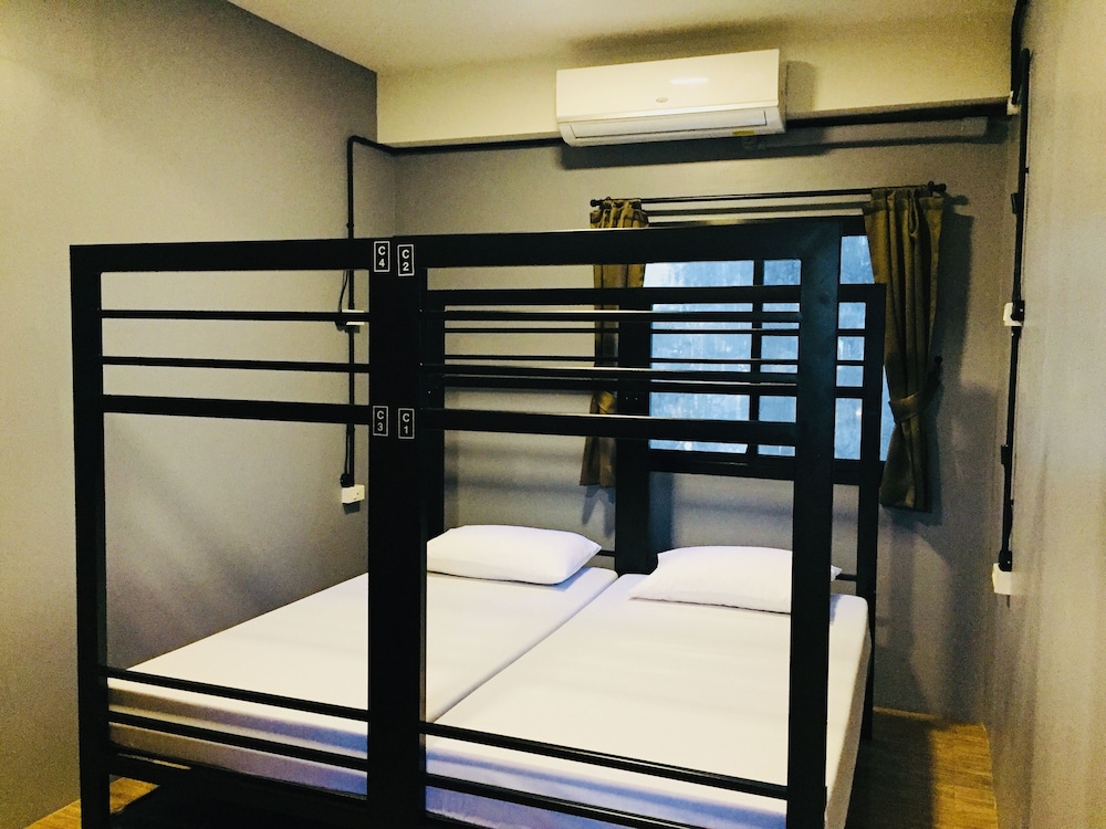 Standard Twin Room photo 2