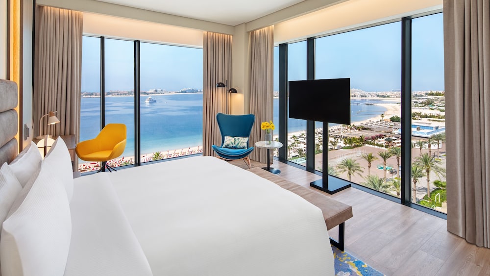 Deluxe Room, 1 King Bed, Beach View, Beachfront (Panoramic Beachfront View)