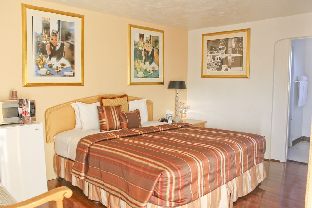 Design Room, 1 King Bed photo 3