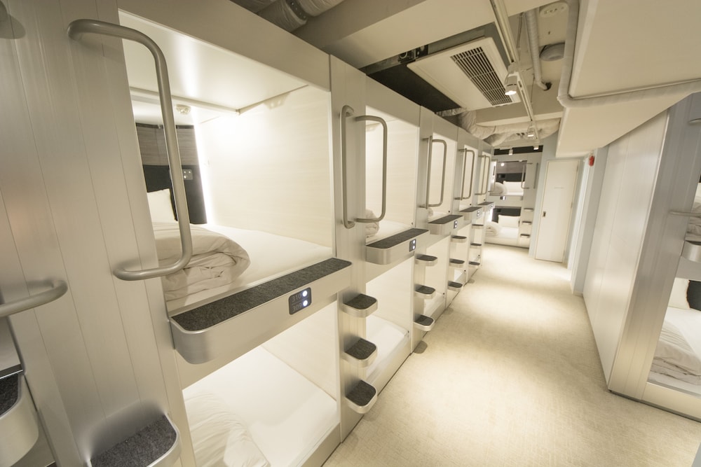 Shared Dormitory, Women only, Non Smoking (Capsule, without TV,No cleaning) photo 2