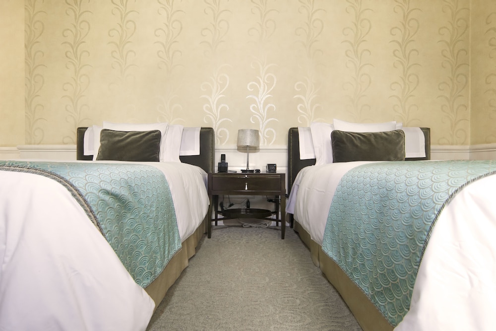 Deluxe Room, 2 Double Beds photo 3