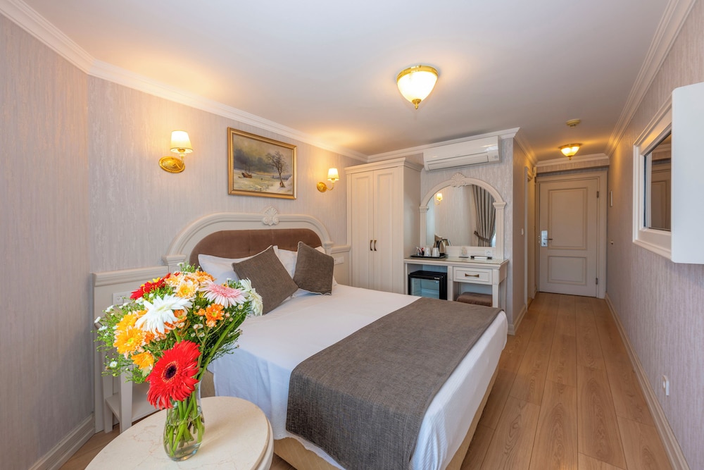 Standard Double or Twin Room photo 2