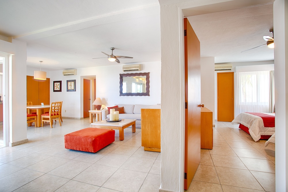 Suite, 2 Bedrooms, 2 Bathrooms (Ocean Front) - Photo 3