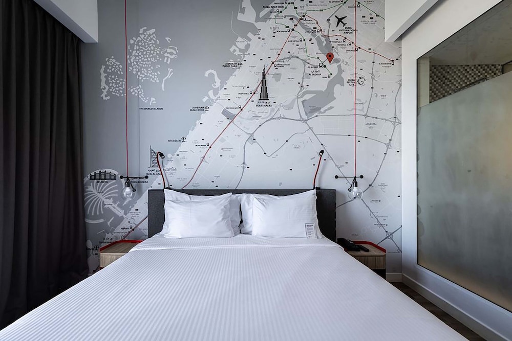 Deluxe Room with Terrace and Canal View photo 3