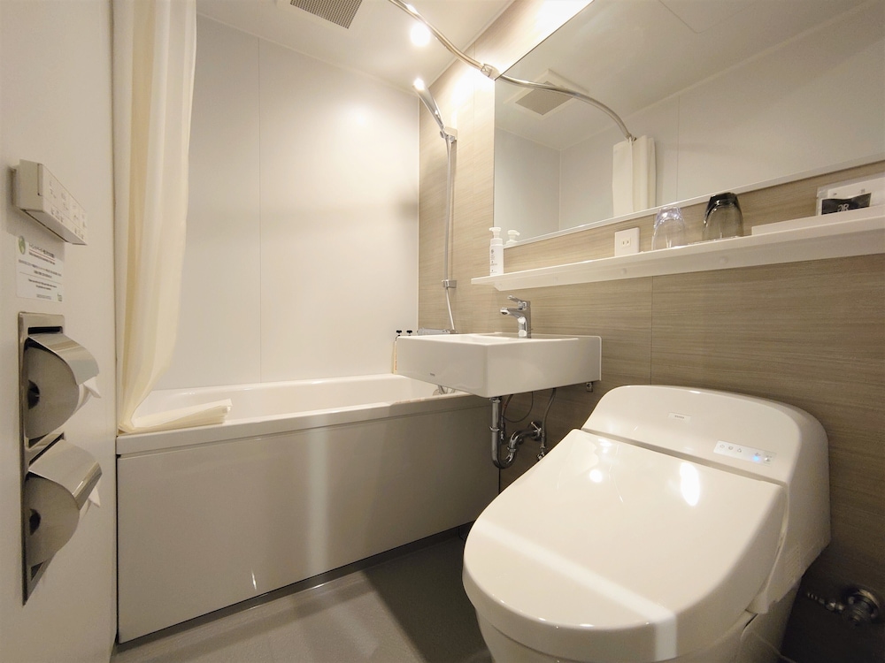 Premium Single Room, 1 Double Bed, Non Smoking (with Massage chair) - Photo 15