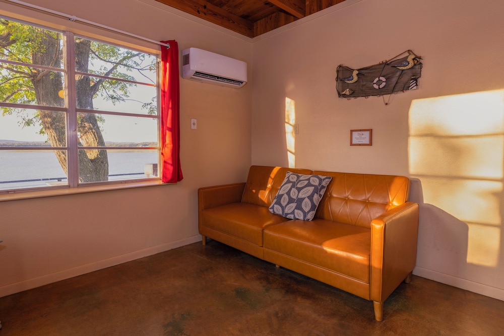 Cabin, 1 King Bed with Sofa bed, Lake View photo 3