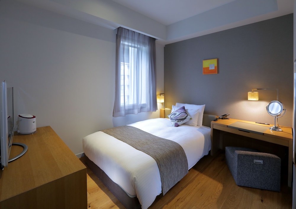 Ladies Single Room, Non Smoking (5 min train ride to/from Shinagawa) photo 1