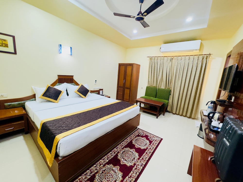 Deluxe Double Room, City View