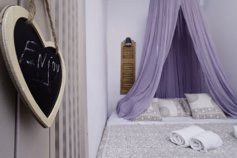 Luxury Villa, 3 Bedrooms, Pool (Rock Legend)