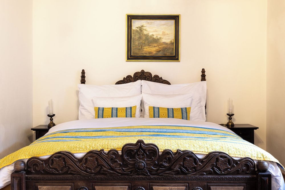 Comfort Double or Twin Room, Bathtub