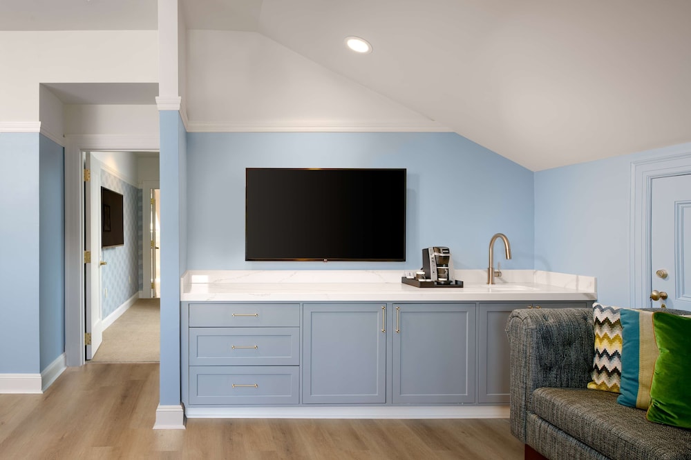 Suite, 1 Bedroom photo 2