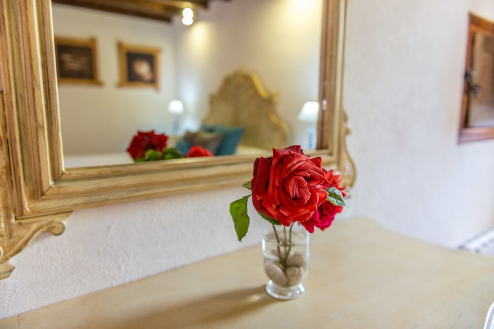 Suite, 1 Bedroom photo 2