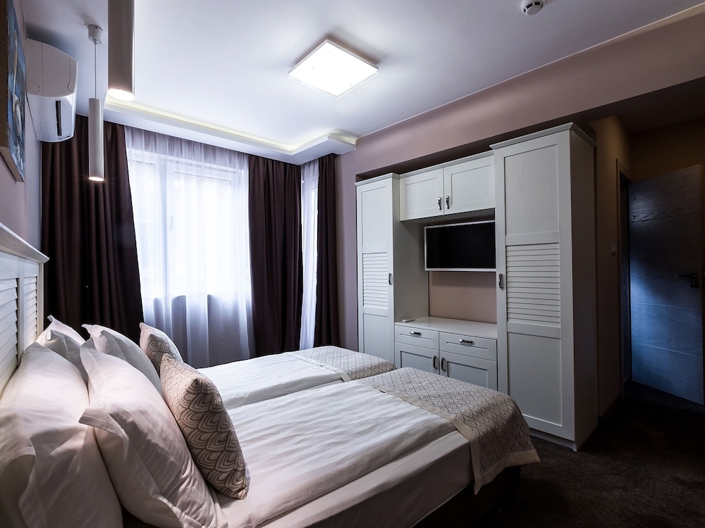 Apartment, 1 Bedroom, Balcony photo 1