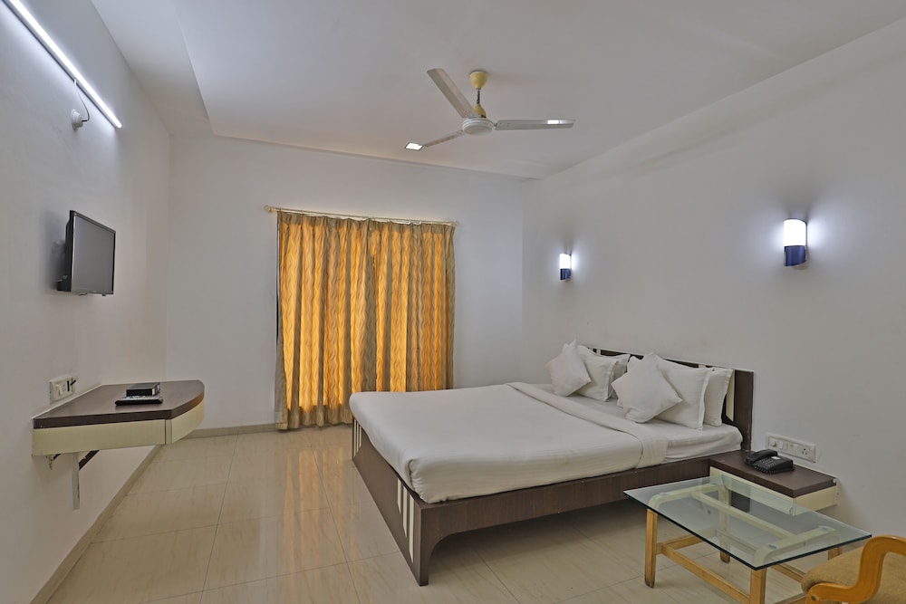 Executive Room - Photo 1