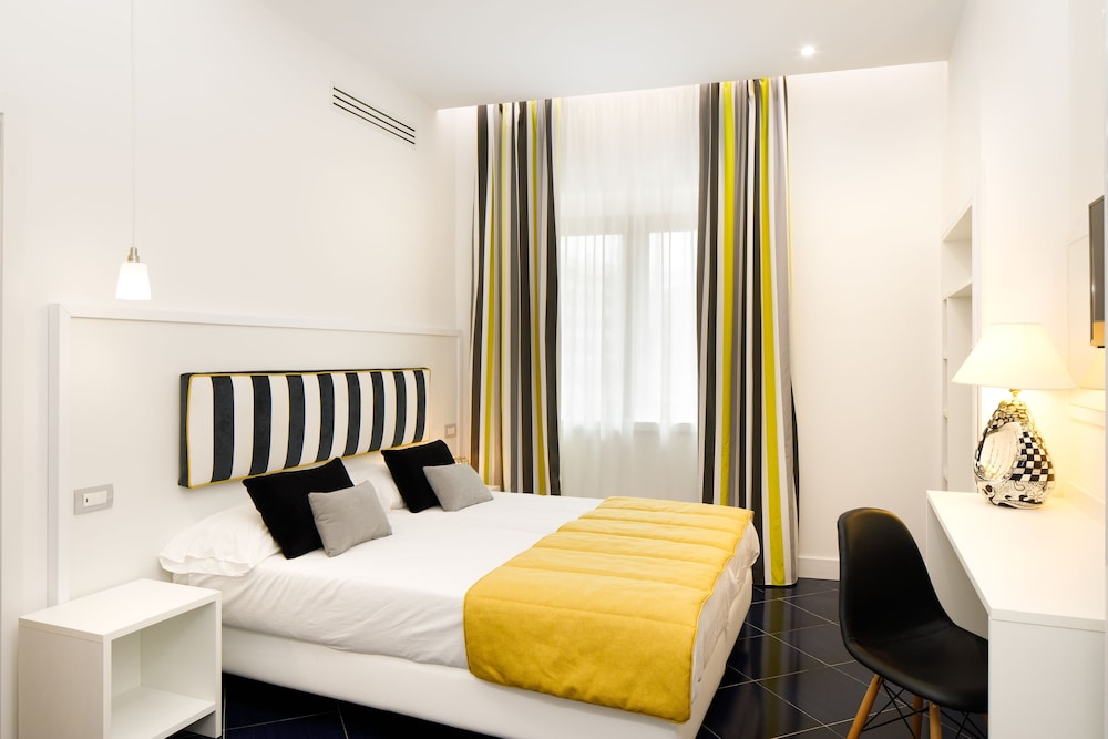 Classic Double or Twin Room - Photo 3
