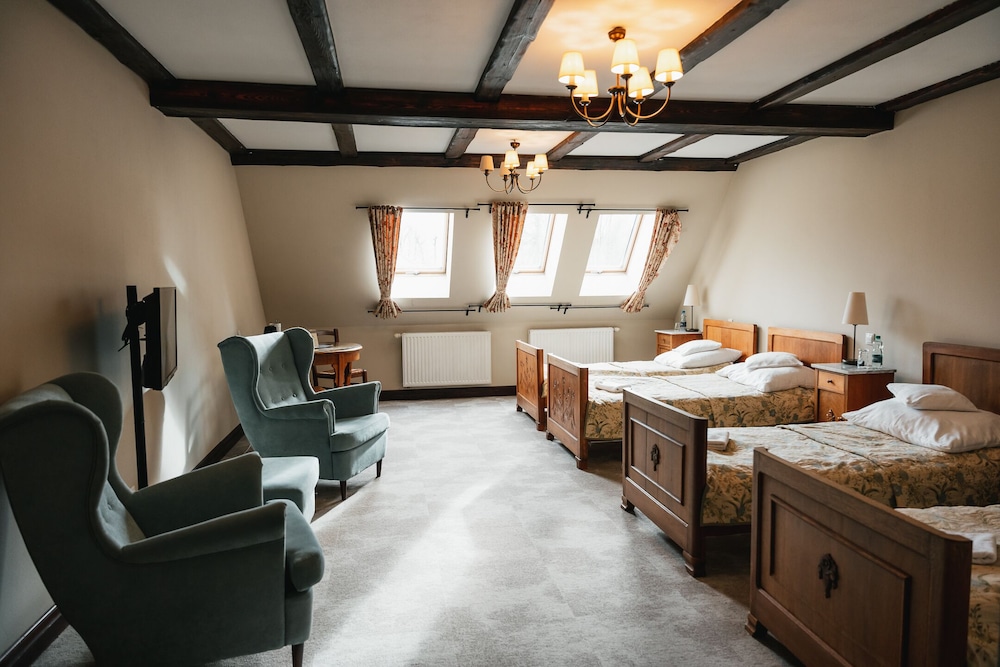 Standard Quadruple Room - Photo 3