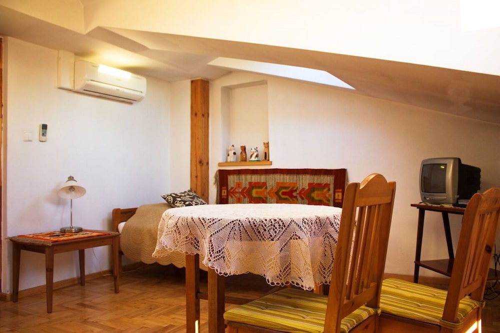 Suite, Kitchen