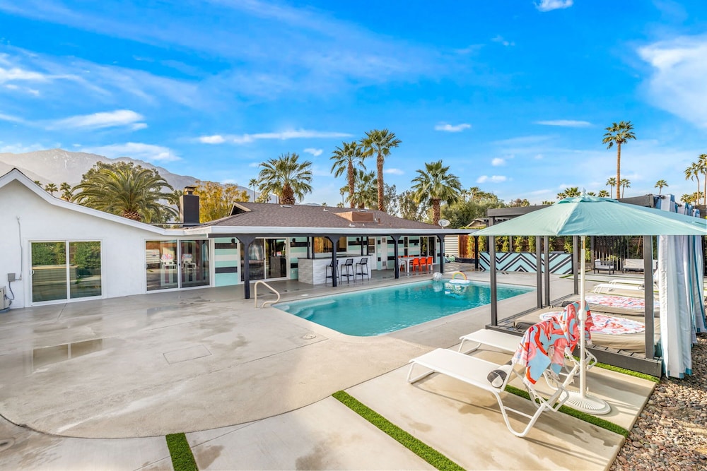 The Ritz - Luxury Home With Pool Speakeasy Bar, Billede 57