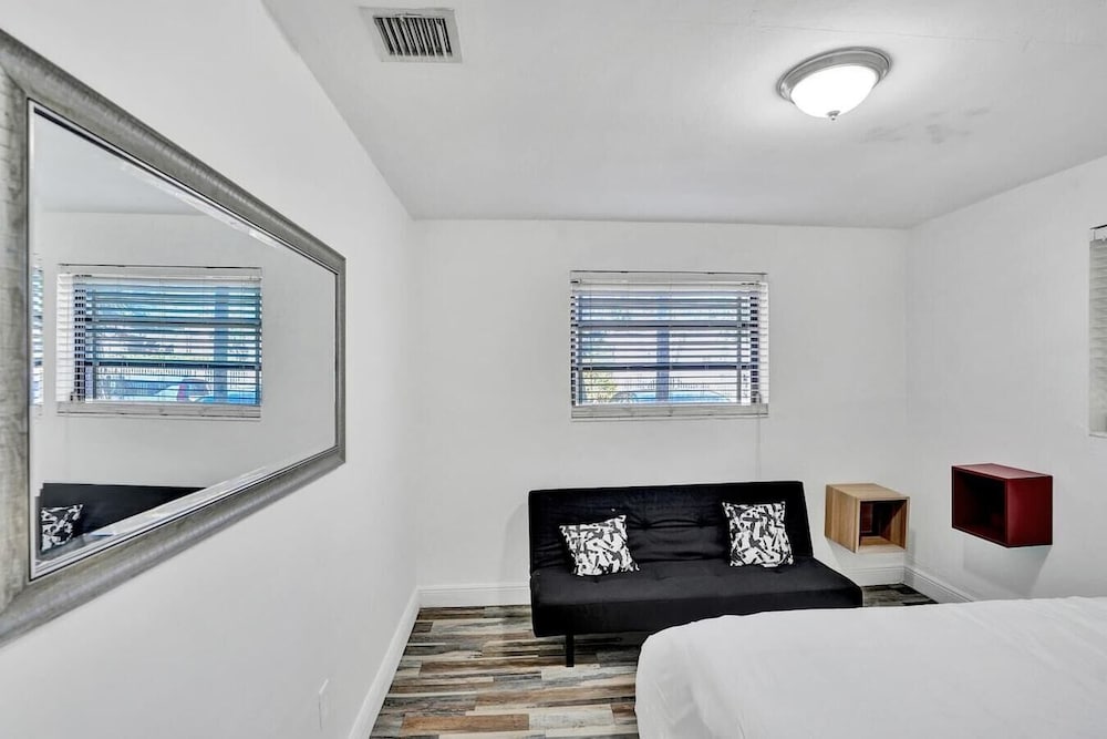 House (4 Bedrooms) photo 1