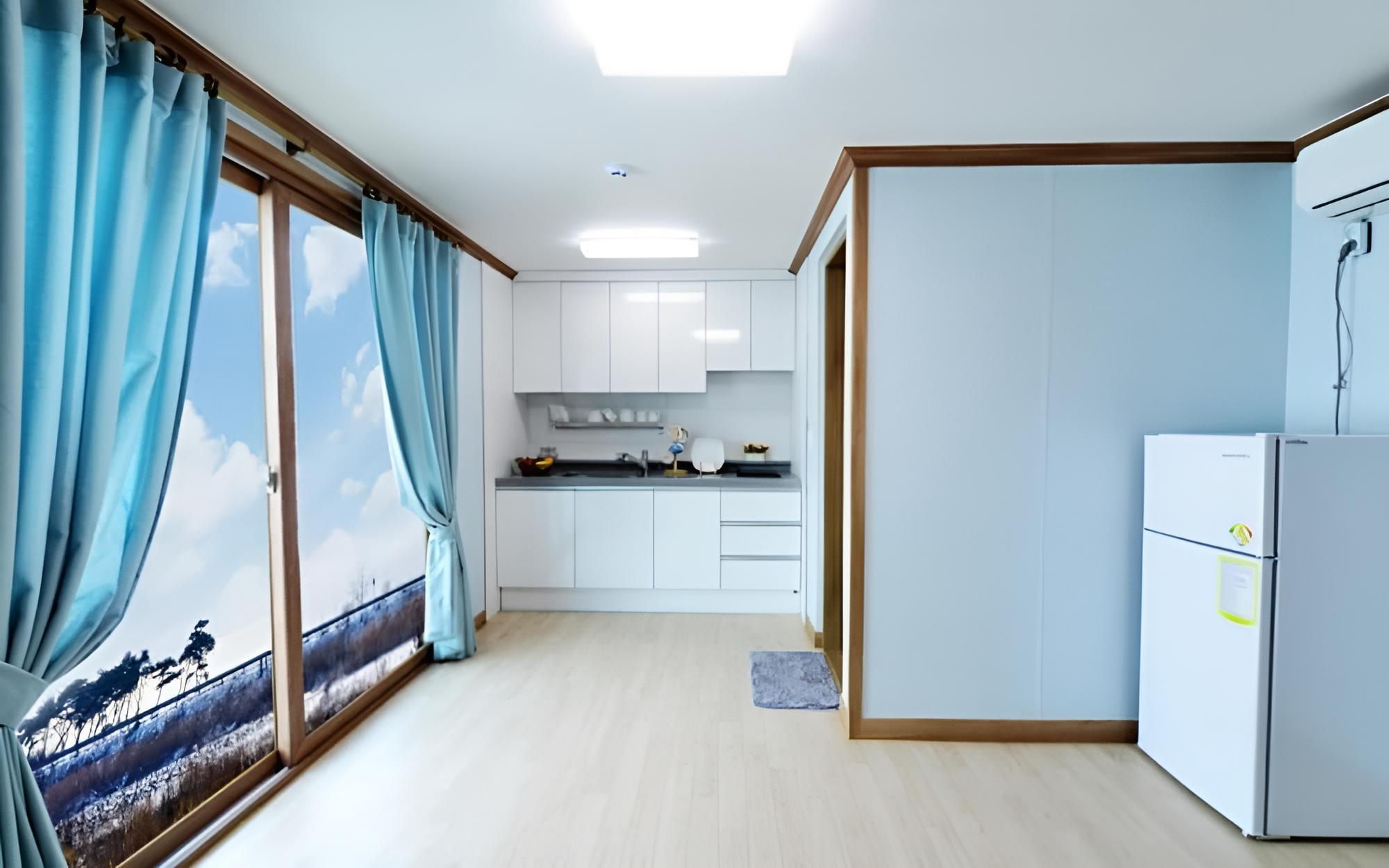 Room (Sarangchae (A 105)) photo 3