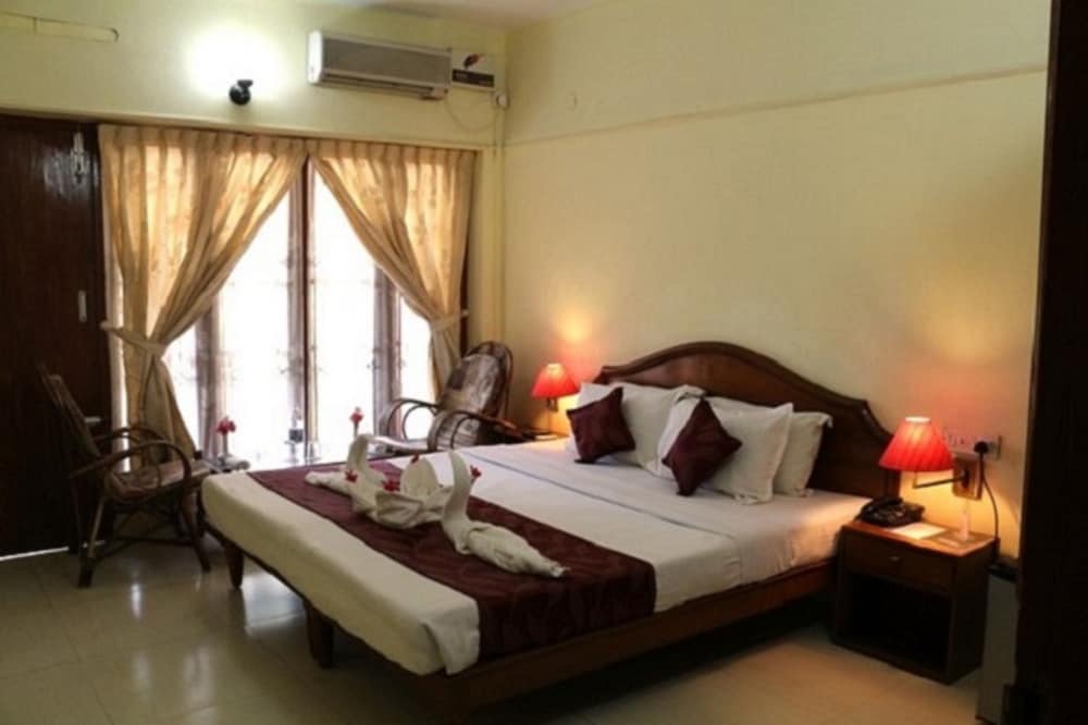Deluxe Double or Twin Room, 1 Double Bed - Photo 5