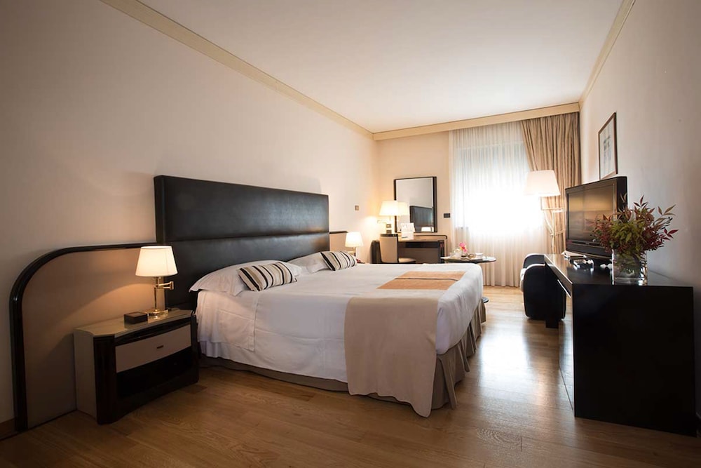 Superior Double Room - Photo 4