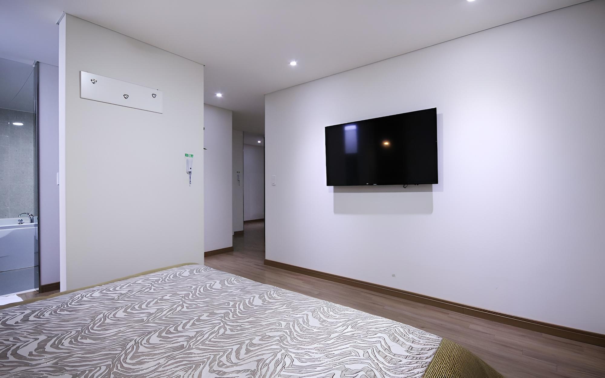 Room (VIP- spacious rooms (except bedding/S) photo 2
