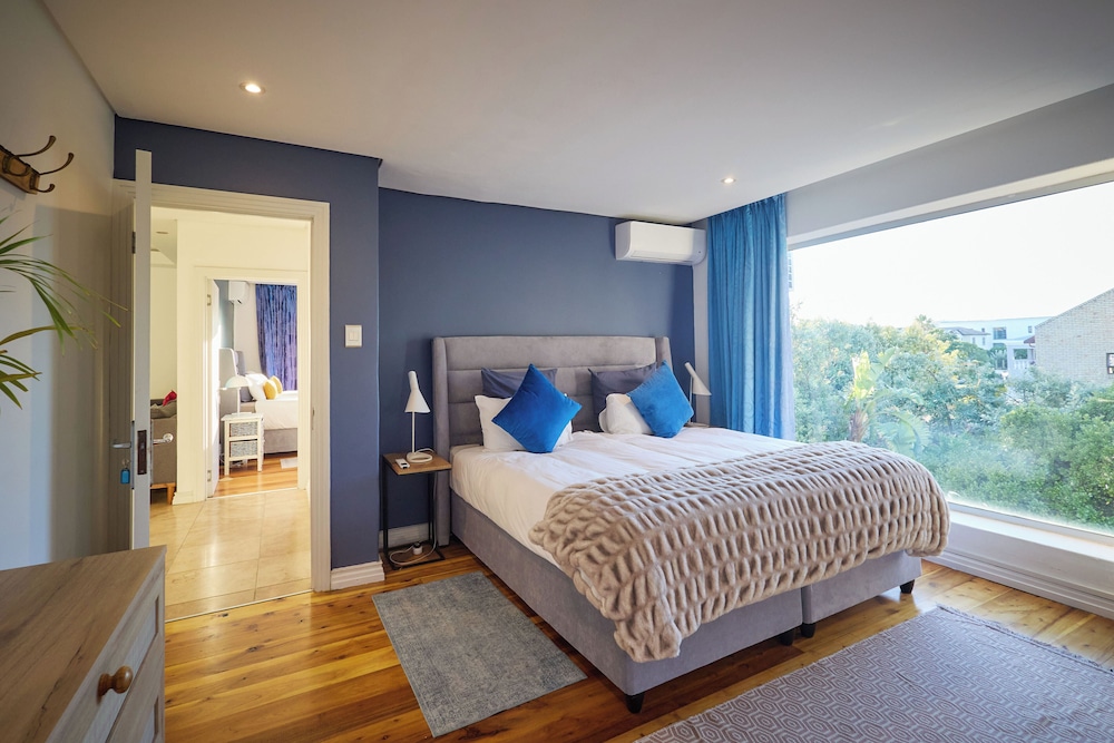 Double or Twin Room - Photo 2