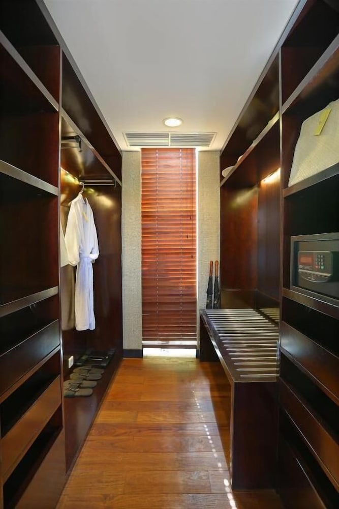 One Bedroom Villa with Private Pool - Photo 5