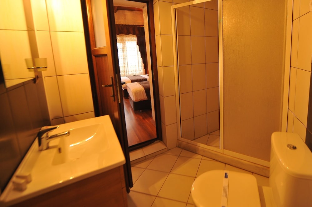 Standard Room photo 2