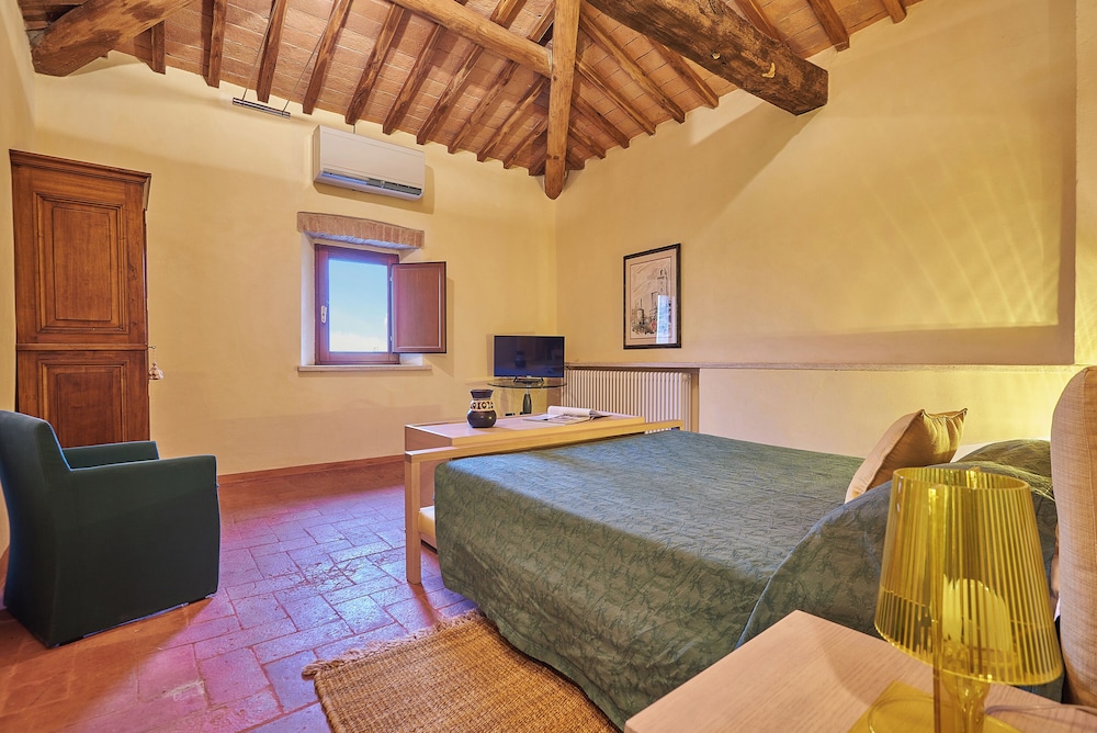 Classic Double Room photo 3