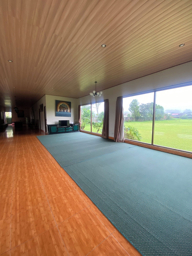 Superior House, Balcony, Lake View photo 3